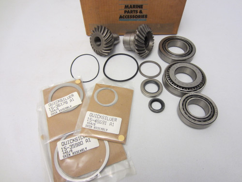 Mercrusier New OEM Upper Gearcase Gear Set Gearset & Bearings 43-18411A4