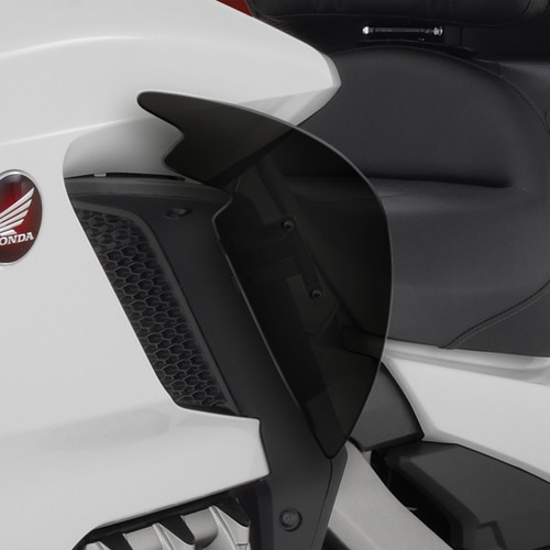 Show Chrome Accessories Lower Wind Deflector Kit - Black, 52-934LBK