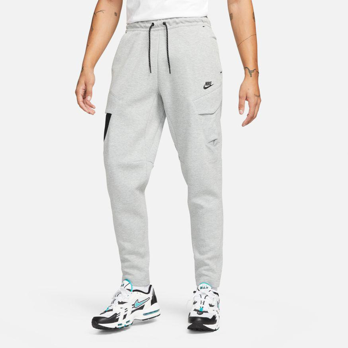 nike tech fleece joggers review