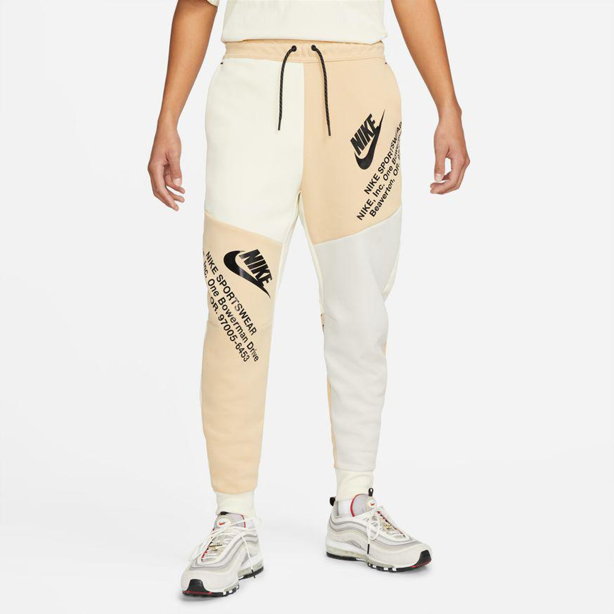 nike nsw jogger slim gfx