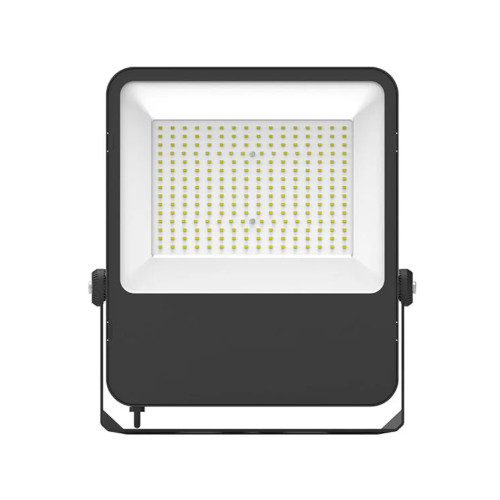 IP65 Slim LED Skyline Floodlight 200W 840 4000K 240V IP65 Slim LED Skyline Floodlight 200W 840 4000K 240V