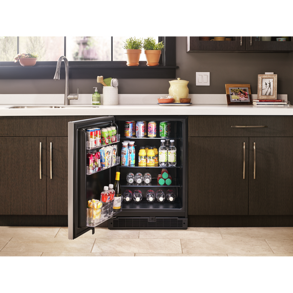 Whirlpool® 24-inch Wide Undercounter Refrigerator with Towel Bar Handle - 5.1 cu. ft. WUR35X24HZ