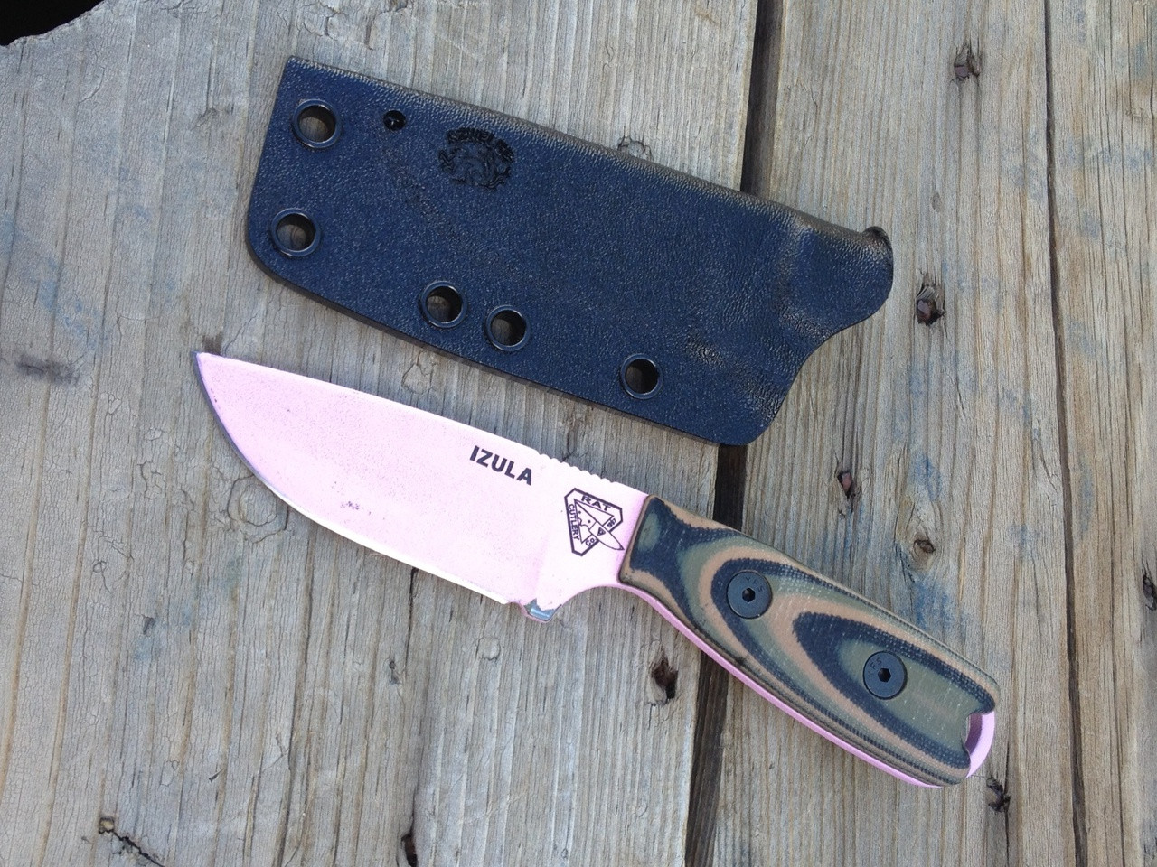 Izula with TKC custom handles - AZWELKE Custom Kydex Sheaths