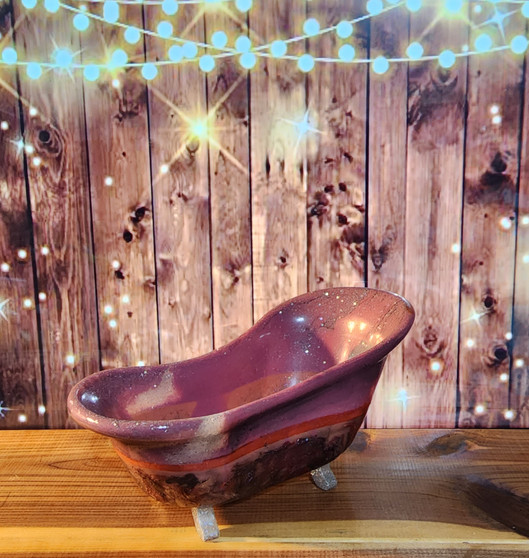 Mauve Claw tub dish