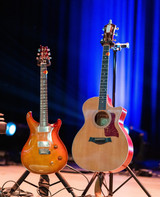 Choisir la bonne taille de guitare pour un enfant