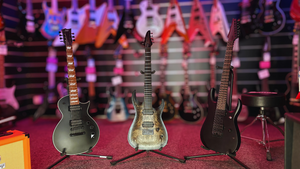 Pourquoi acheter une guitare électrique 7 cordes ?