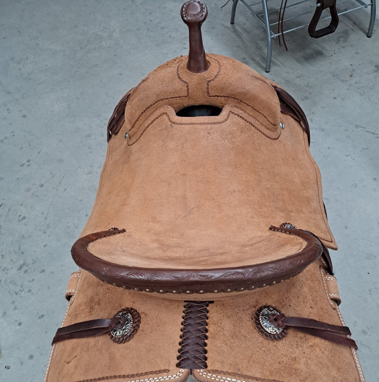 New Jackson Stock Saddle by Fort Worth Saddle Co with 14.5 inch seat. Roughout with rope border. Built on our proprietary "hog-bars" Jackson tree. Hermann Oak leather. Gullet size is 7.5 inch, weight is 27lbs, and skirt is 26.5 inch. Made in USA. Limited lifetime warranty.

S1482