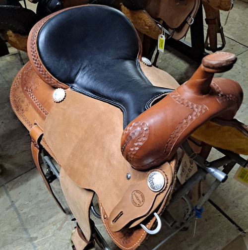 New Trail or Pleasure Saddle by Fort Worth Saddle Co with 16 inch seat. S1591