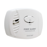 BRK First Alert CO7B01 battery-operated carbon monoxide alarm with white housing and 9V battery