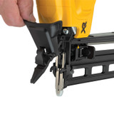 20V MAX XR 16 GA Cordless Straight Finish Nailer Kit