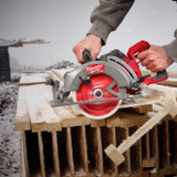 M18 FUEL™ 7-1/4" Rear Handle Circular Saw Kit