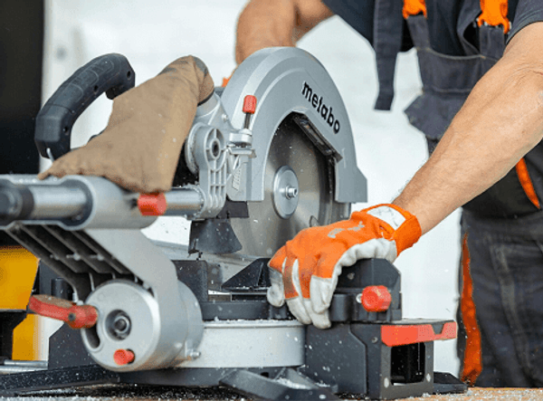 The Right Blade for the Job: When to Use Diamond Blades vs Carbide Blades