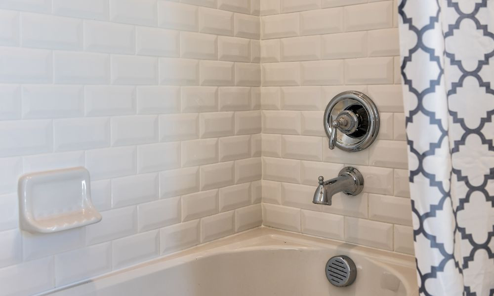 The Advantages of Adding a Bathtub Wall Surround Mobile Home Outfitters