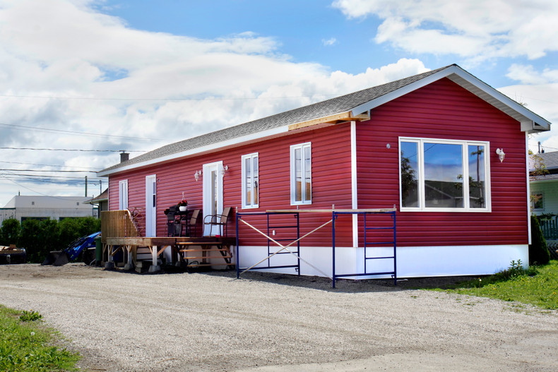 Preventing Your Mobile Home Skirting From Blowing Away