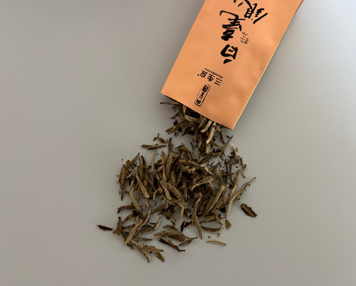 No.106 Wild Silver Needle (2018)