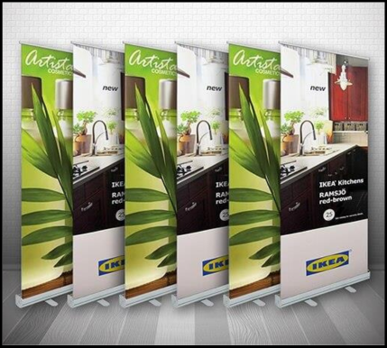 retractable pull up banner stands