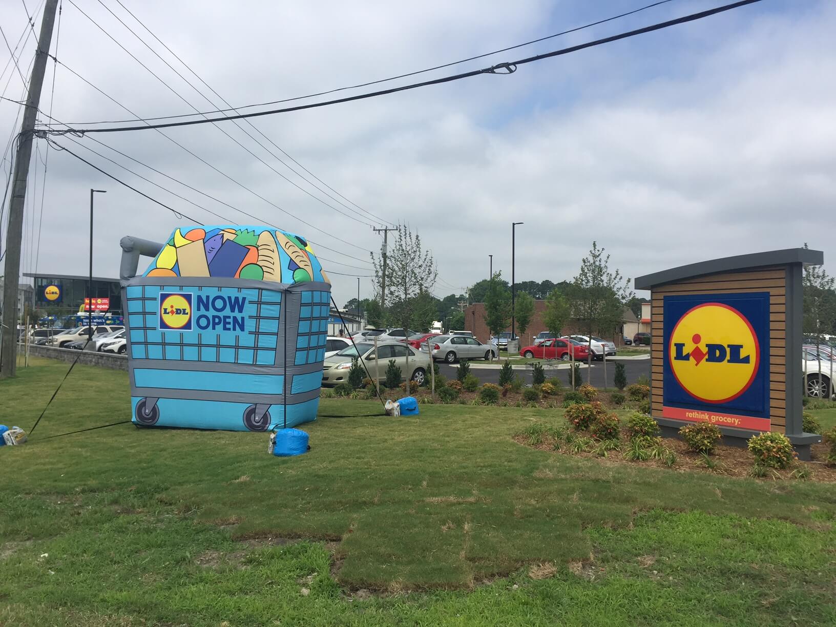 48-lidl-cold-air-grocery-cart-store-opening.jpg