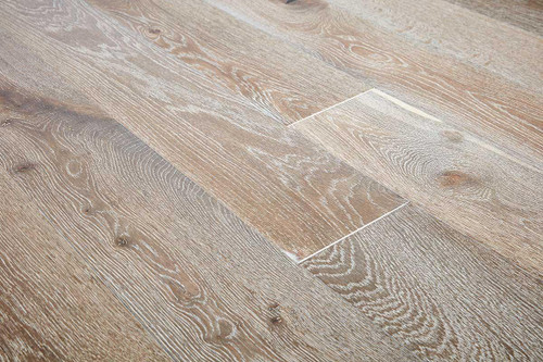 20/6mm x 190mm x 1900mm Engineered ABCD Grade White Fumed Brushed & Oiled Oak. Tongue & Groove £59.00m2 Free Shipping.