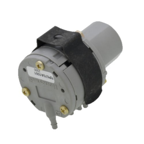 Honeywell RP670A1001 Pneumatic Relay 3-7 PSI