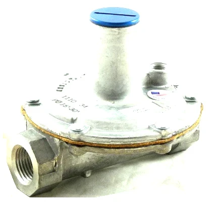 Maxitrol 325-3-1/2-YELLOW Gas Pressure Regulator 1/2" 15-30"WC