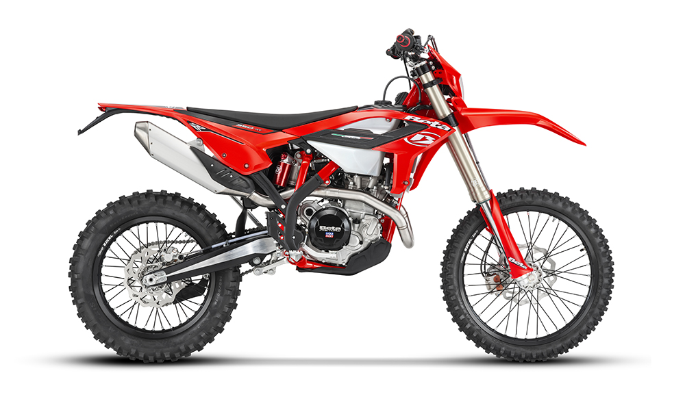 rr-4t-right-my23-lr.jpg