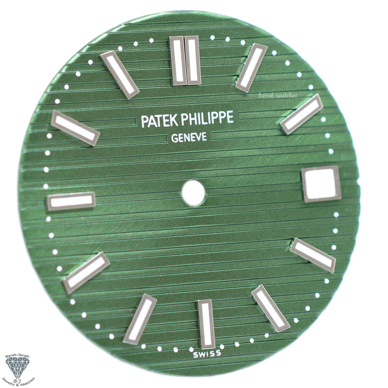 My first Patek Philippe Nautilus 5711 Green Dial : r/RepTimeQC