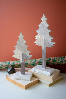 Set Of Two Wooden Christmas Trees On Bases (CVY1436)