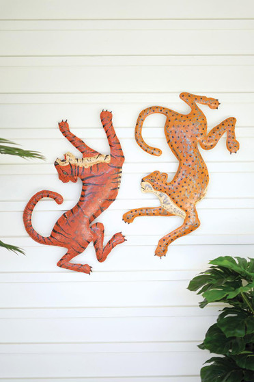 Set Of 2 Hand Hammered Recycled Cheetah And Tiger Wall Hanging (A6331)