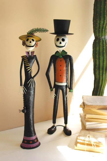 Set Of Two Painted Metal Halloween Day Of The Dead Couple#2 (CHE1450)