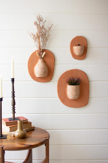 Set Of Three Clay Plaque Wall Vases (H4442)
