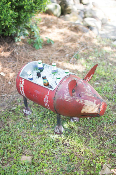Recycled Iron Pig Cooler/Planter (NBA2225)