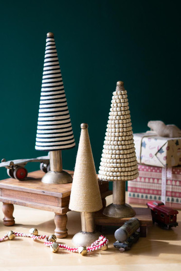 Set Of Three Table Top Christmas Tree Topiaries (NNV1184)