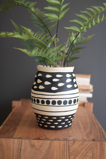 Black And White Paper Mache Vase - Urn (NTW1010)