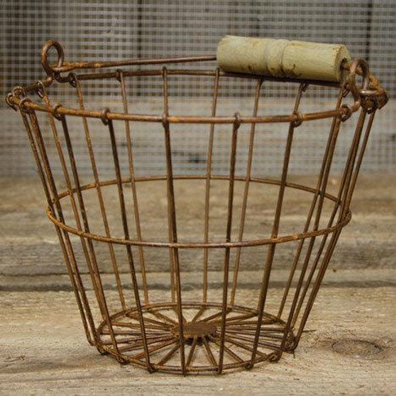 Wire Egg Basket, Rusty