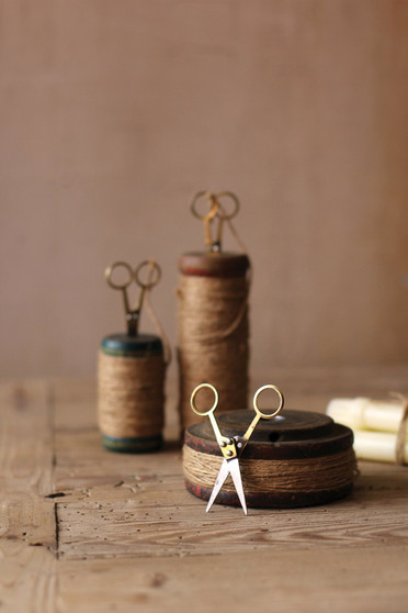 Decorative Set Of 3 Wooden Spools With Jute Twine And Scissors