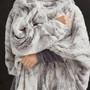 100% Polyester Marble Faux Fur Heated Throw - Natural Marble BR54-1371