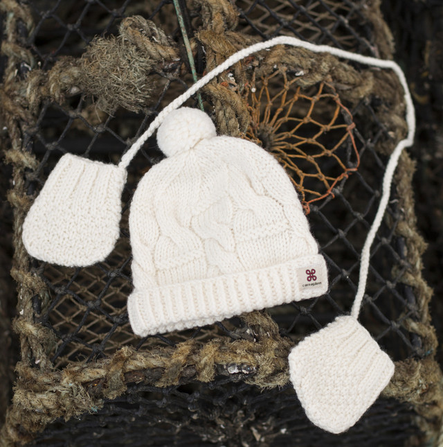 Handknitted Baby Mittens & Hat