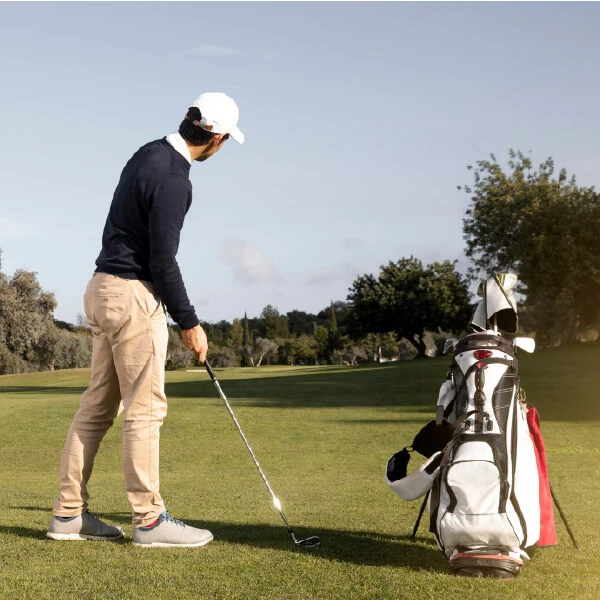 Private golf lesson gift voucher for 1 hour—includes one-on-one coaching with a professional instructor, ideal for beginners or seasoned players looking to improve swing, posture, and technique on the course.