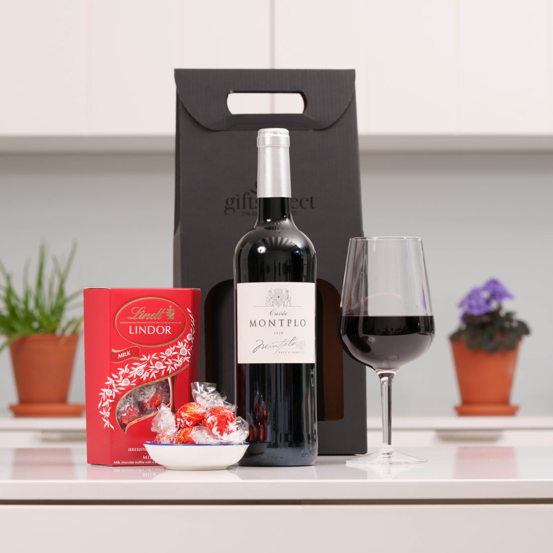 Fine Red Wine & Delicious Lindt Chocolates