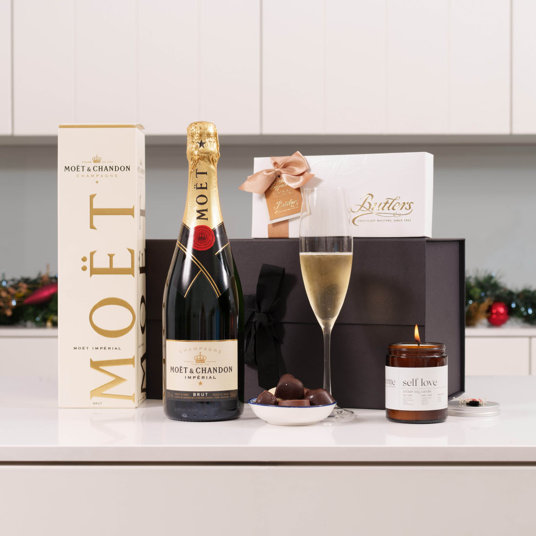 Moet Relaxation Gift Box