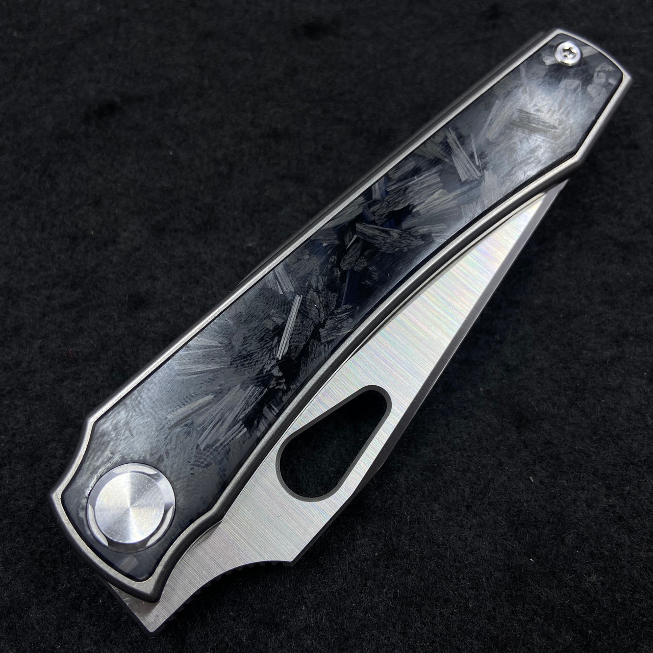 TwoSun TS136 Stingray M390 Carbon Fiber Titanium - Way Of Knife