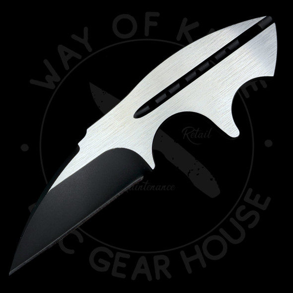 *Pre Owned* Begg Knives Tree Frog Black & Satin AUS-10 Fixed Blade Neck Knife w/ Sheath 