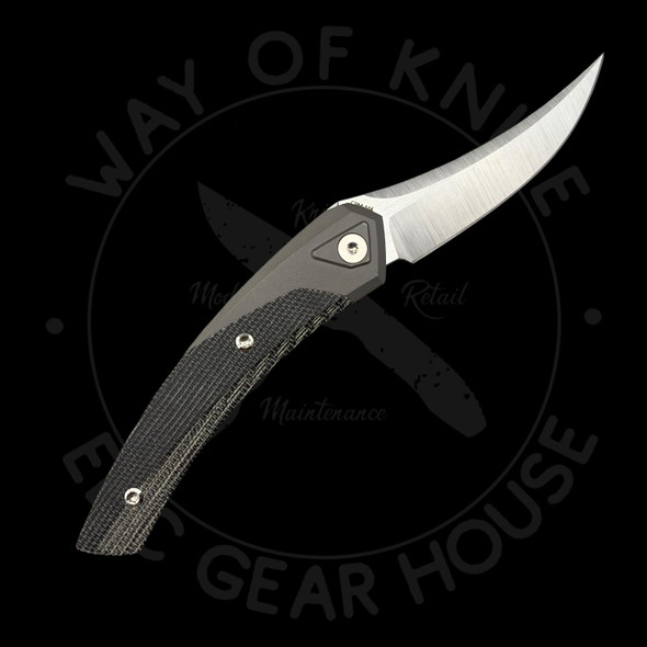 *Pre Owned* Suprlativ Piranha Titanium Black Micarta M4 (2.62" Satin)