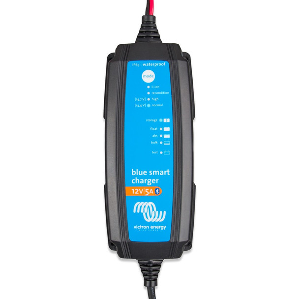 Blue Smart IP65s 12V 5A (close-up)