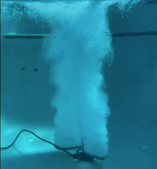 Can-Air SS diffuser operating underwater