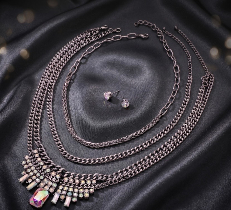 Boss Babe 3PCS - Crystal Stone Cluster Embellished Plate Accent Chunky Chain Layered Necklaces