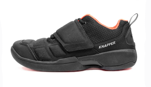 BALL HOCKEY SHOES | AK7 SPEED SHOES | KNAPPER