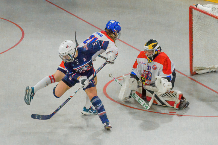 BALL HOCKEY GLOVES | H-4 GLOVES | KNAPPER (White Out)