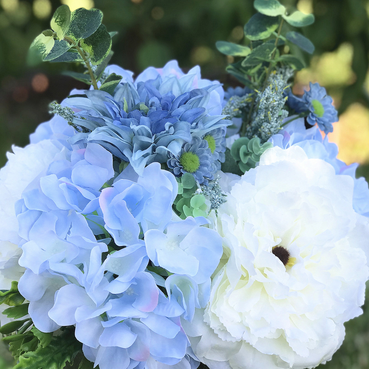 Mixed Artificial Peony and Hydrangea Flower Arrangement in Clear Glass Vase(Cream Blue)