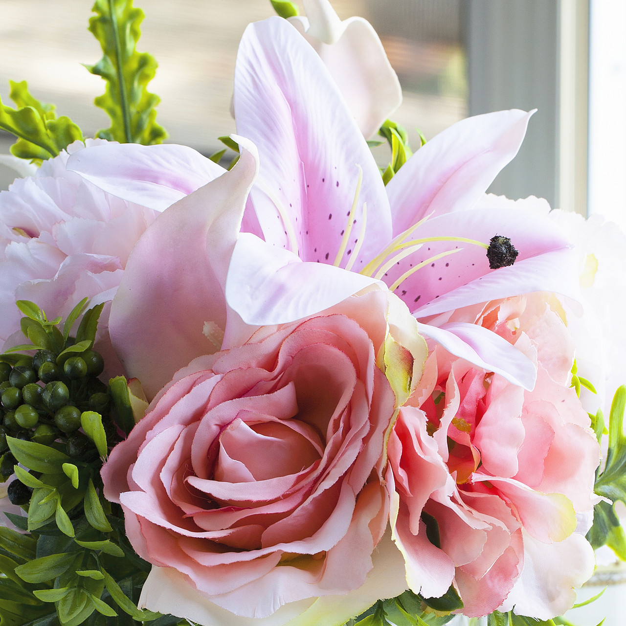 Mixed Rose and Lily Flower Arrangement in Clear Glass Vase